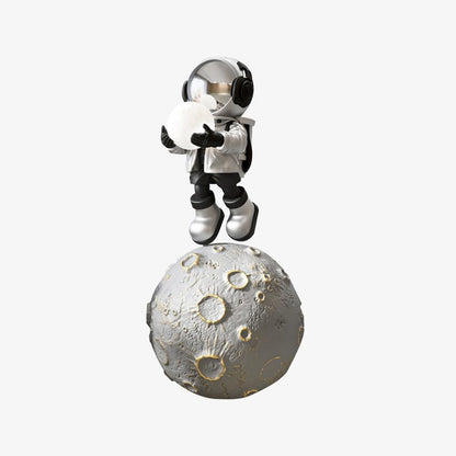Lunaris | Inspiring Astronaut Design LED Floor Lamp with Color Modes 2