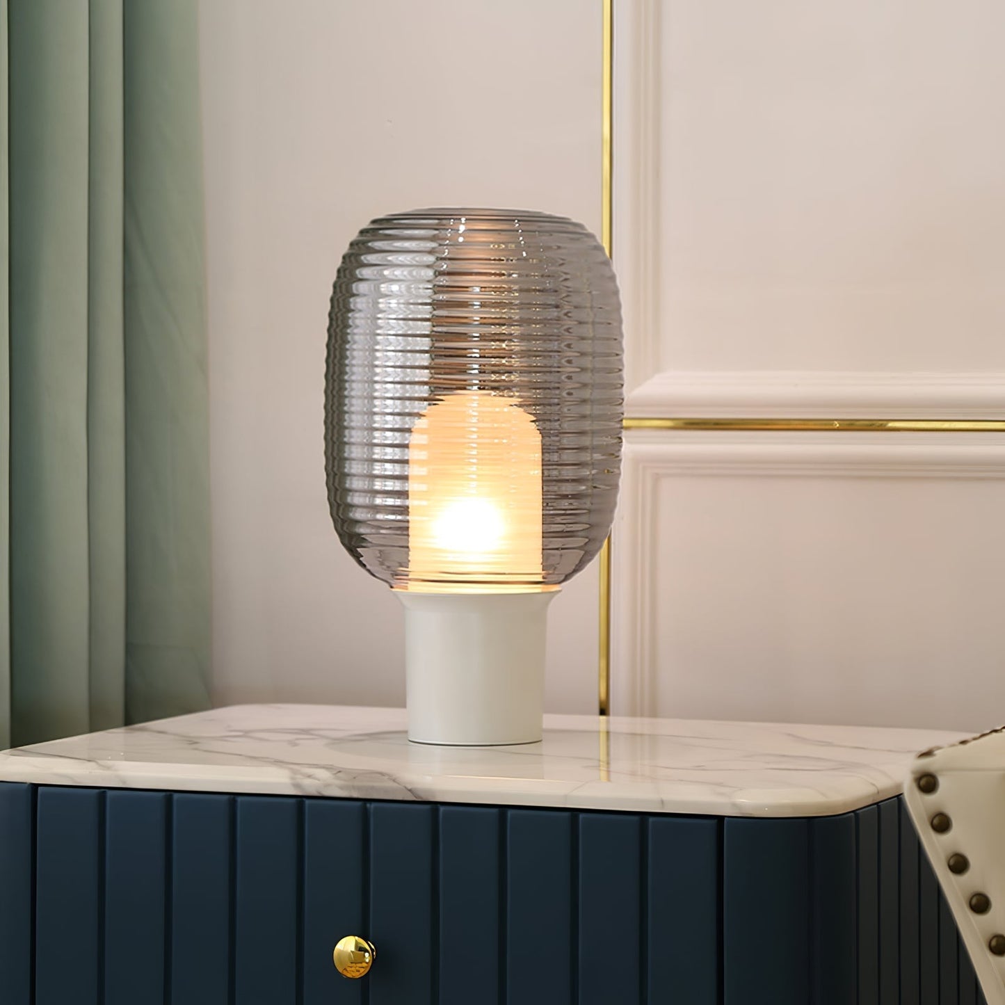LuxeAura - Sophisticated Lamp with Subtle Elegance and Soft Glow 4