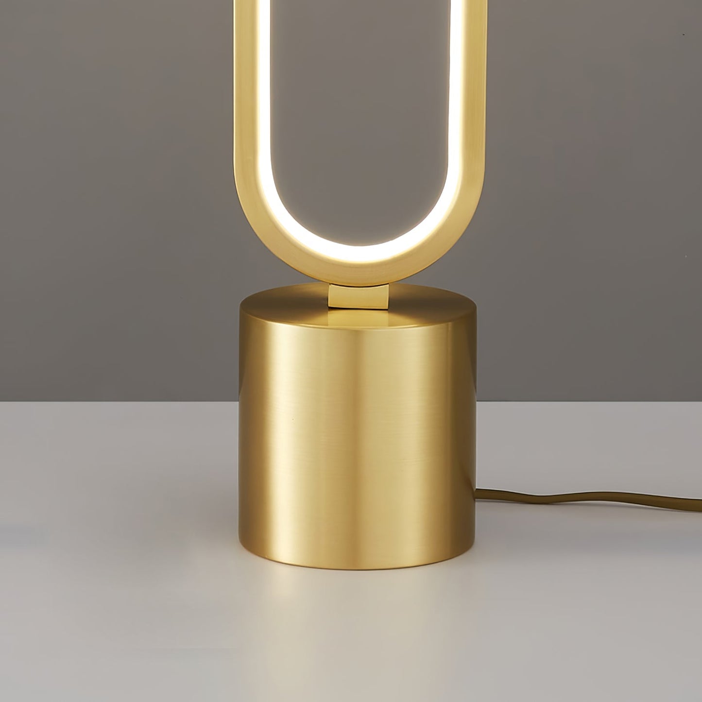LuxeBeam - Table Lamp with Subtle Elegance and Warm, Soothing Light 3