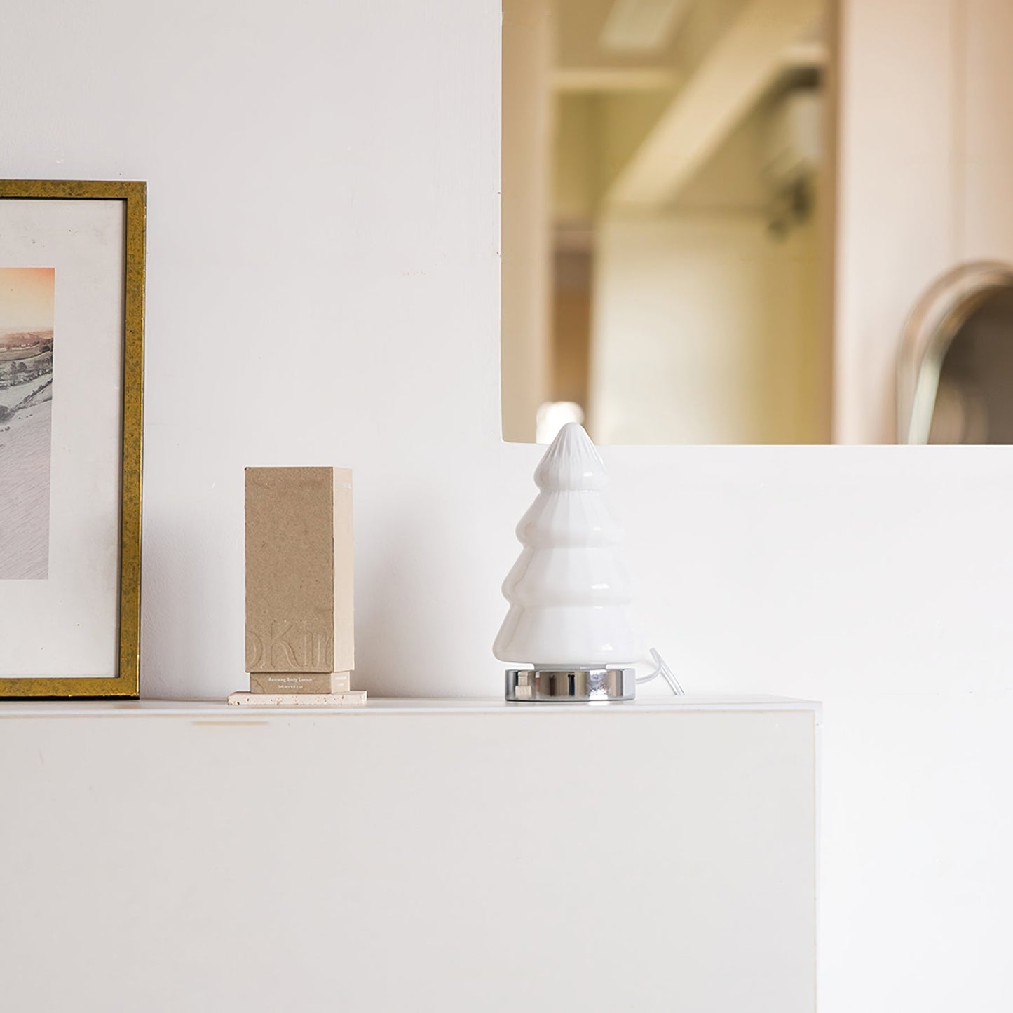 LuxeBranch – Sophisticated Tree-Inspired Table Lamp 7