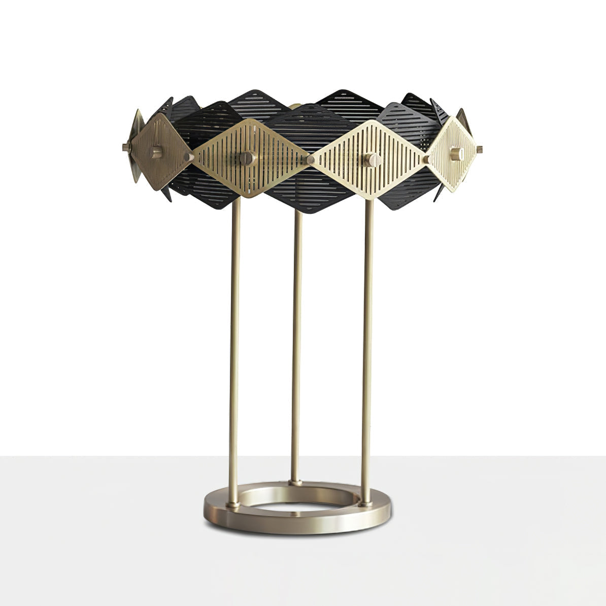 LuxeCrimson - Table Lamp with Timeless Design and Warm Red Elegance 4