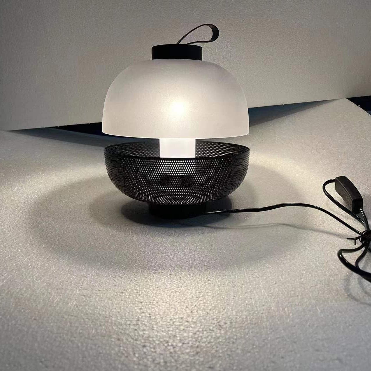 LuxeEra - Table Lamp with Timeless Design and Soft Illumination 4