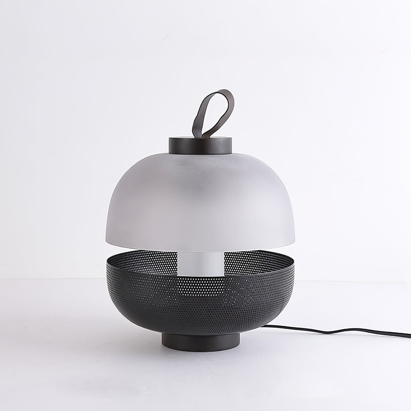 LuxeEra - Table Lamp with Timeless Design and Soft Illumination 7