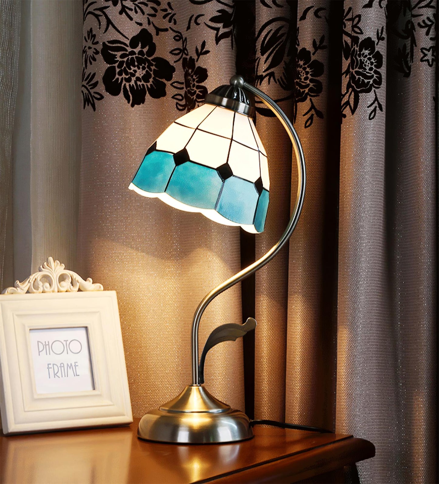LuxePetal – White and Blue Glass Floral Table Lamp in Gold 6