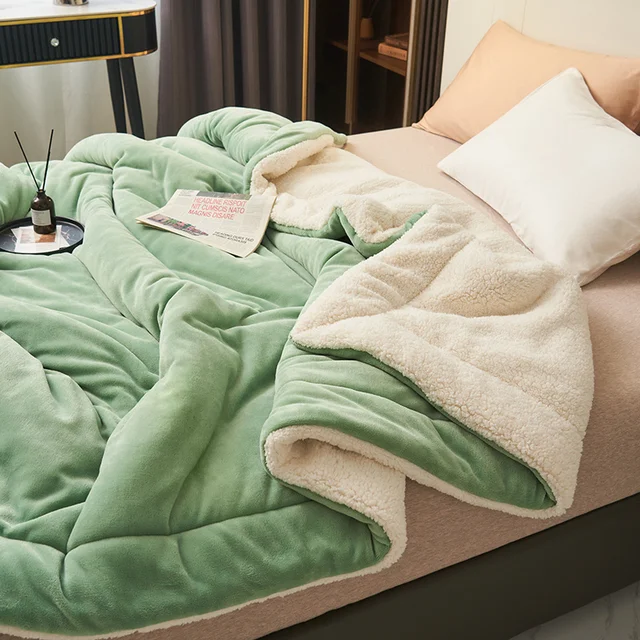 Luxurious Fleece Blanket, Plush and Fluffy, Machine Washable, Cozy Throw for Beds and Living Rooms 5