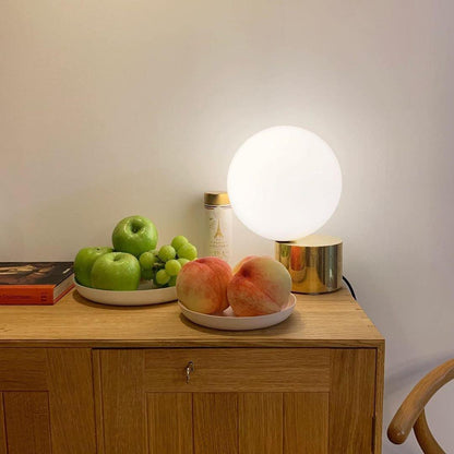 Lynvon Table Lamp 3