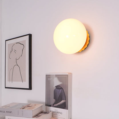 Elegant Glass Wall Lamp With Metallic Finish