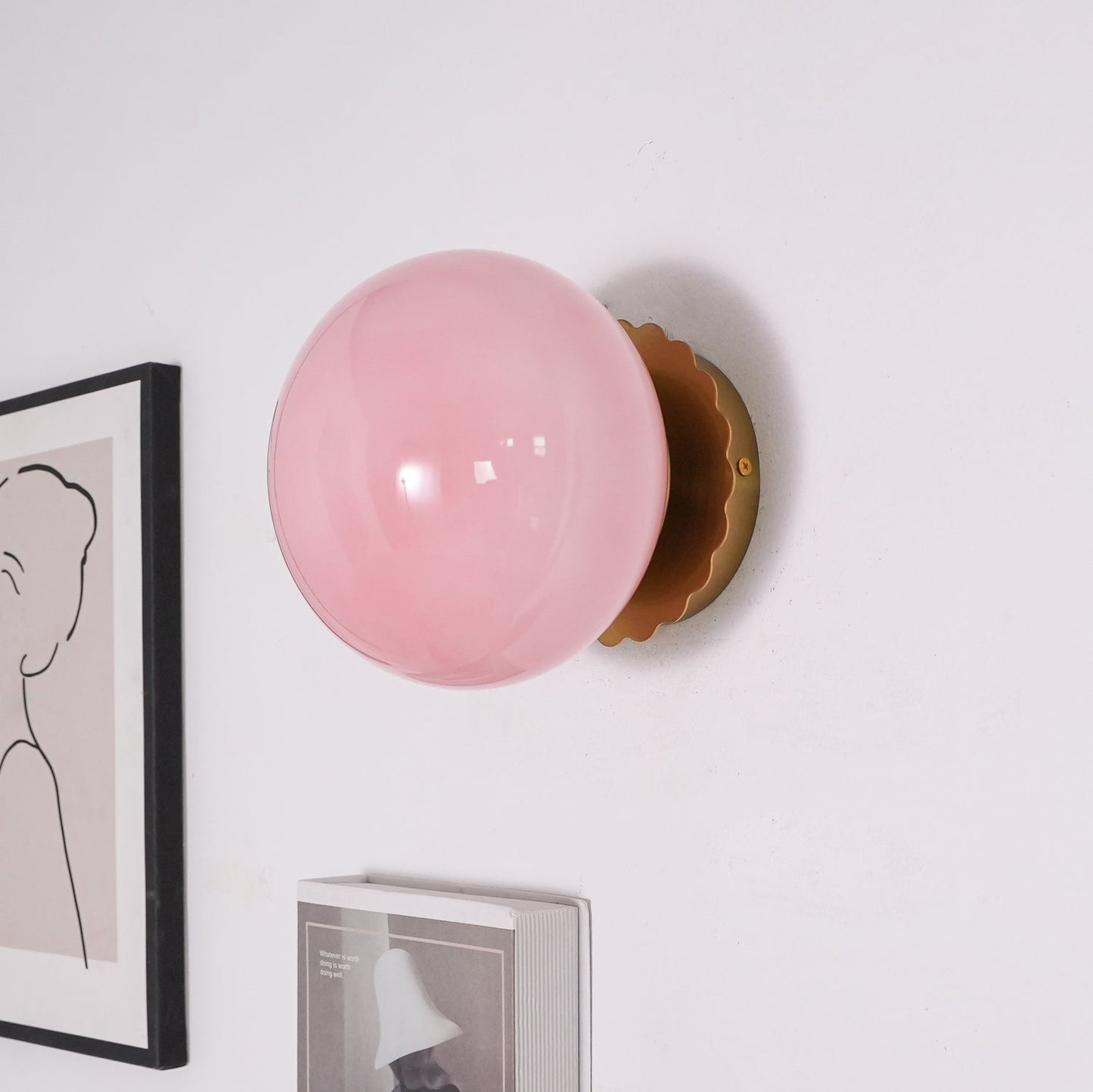 Elegant Glass Wall Lamp With Metallic Finish