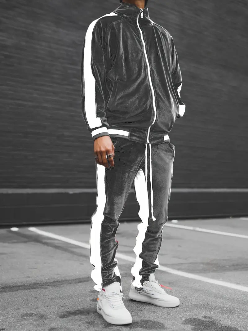 Men's Velvet Tracksuit 2-Piece Set with Zipper and Drawstring 3