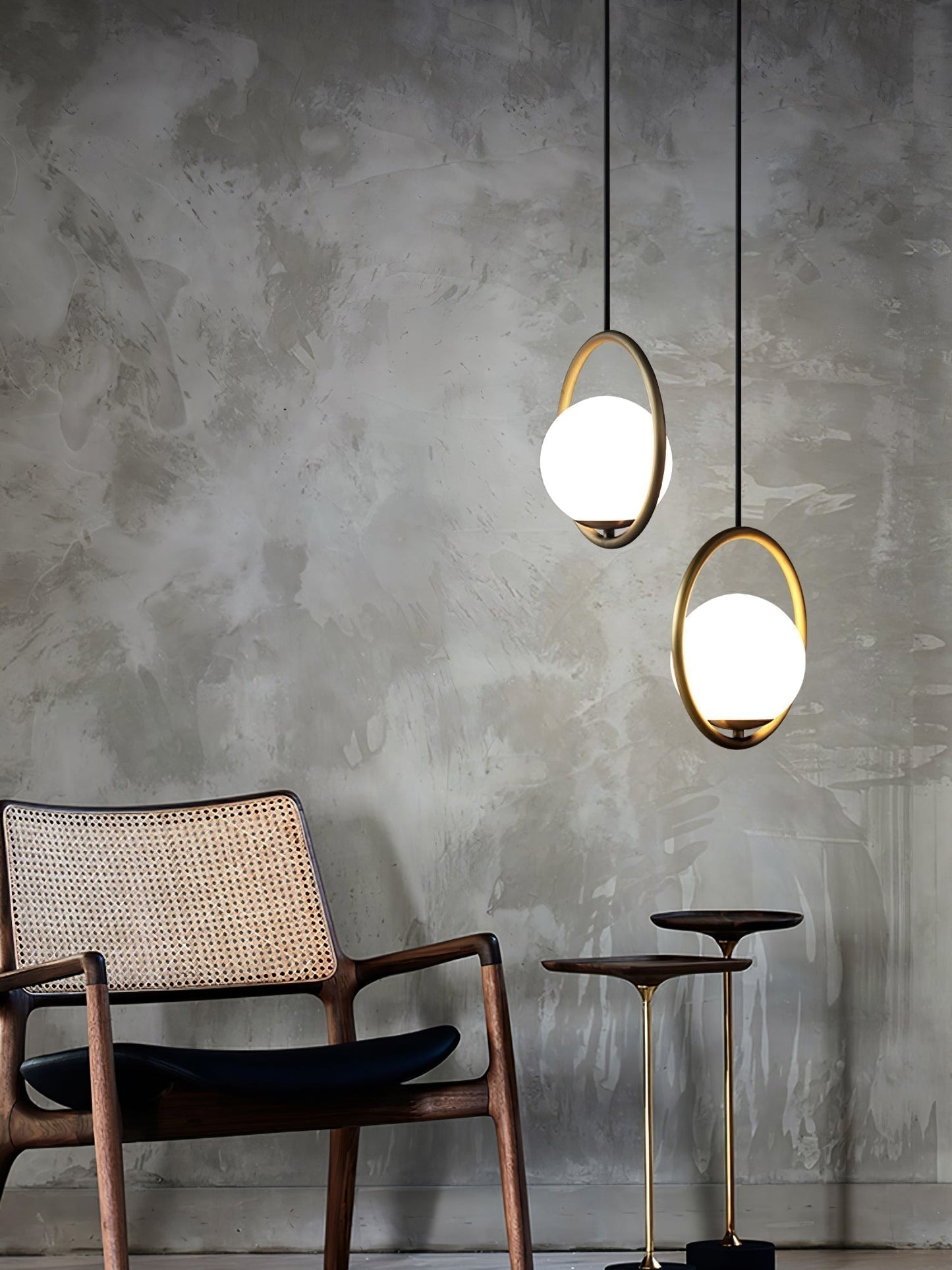 Sleek Contemporary Pendant Light With Simple Style
