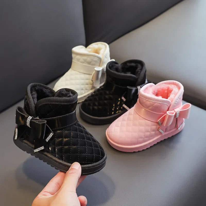 Mini Snow Boots for Girls with Non-Slip Sole – Warm, Comfortable, and Stylish for Winter Adventures!