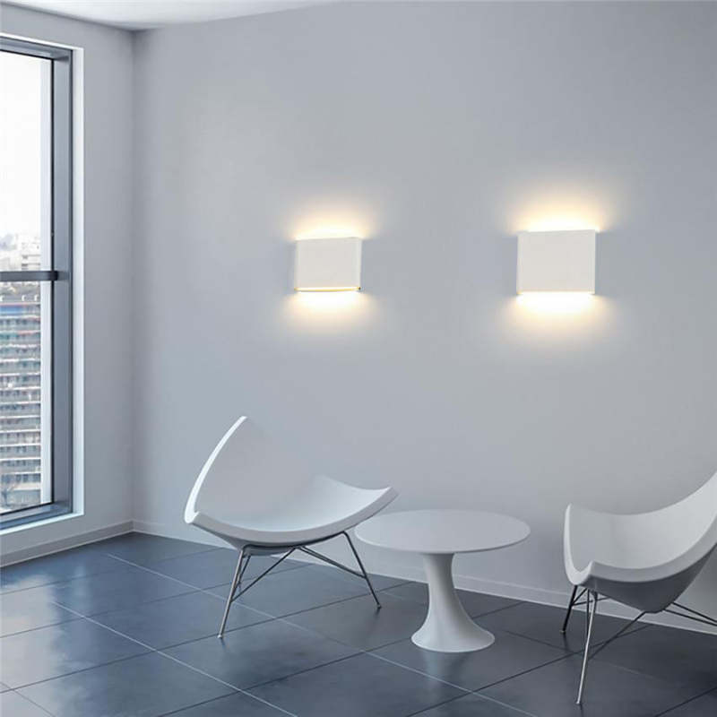 Outdoor Weatherproof LED Wall Lantern
