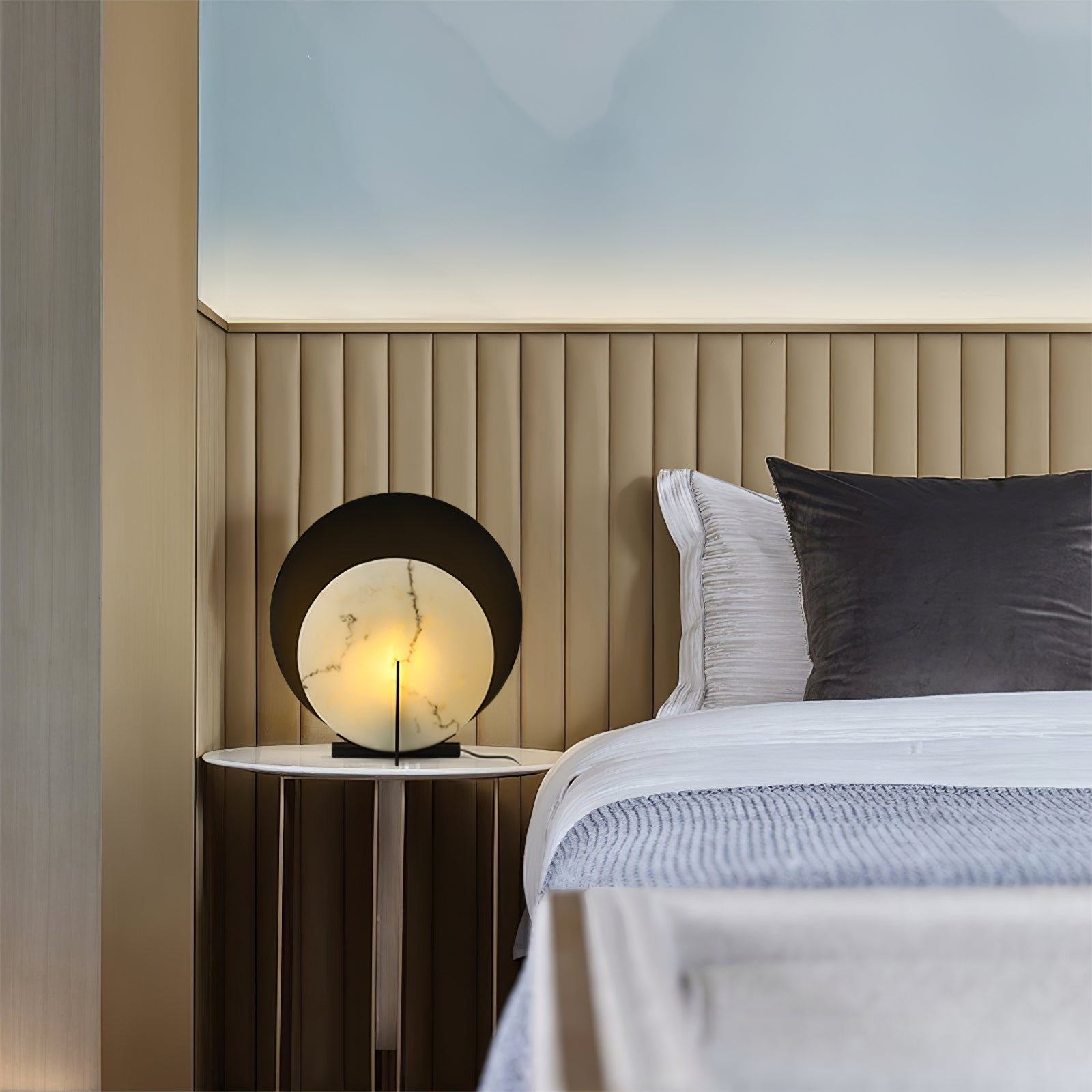 MoonLuxe – Elegant Alabaster Disk Lamp 7