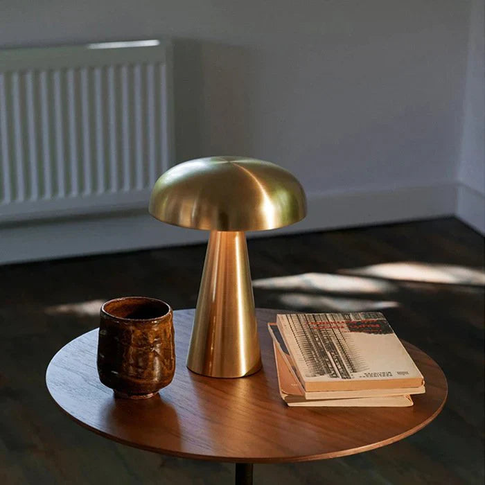 Moshi Table Lamp 4