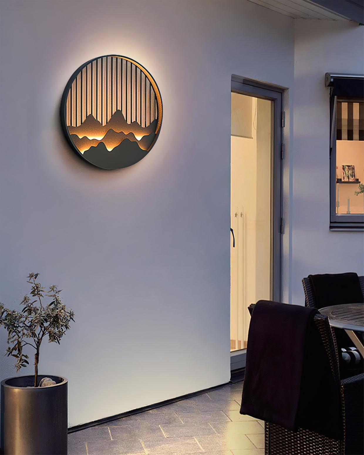 Rustic Outdoor Wall Light With Nature Inspired Design