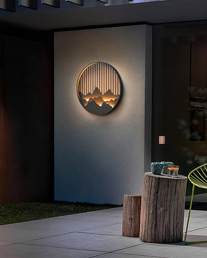 Rustic Outdoor Wall Light With Nature Inspired Design