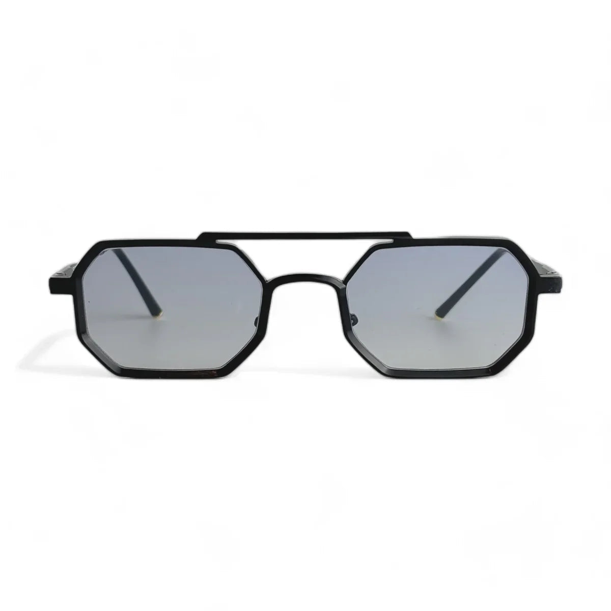 Trendy Men's Shades With UV Protection For Daily Wear