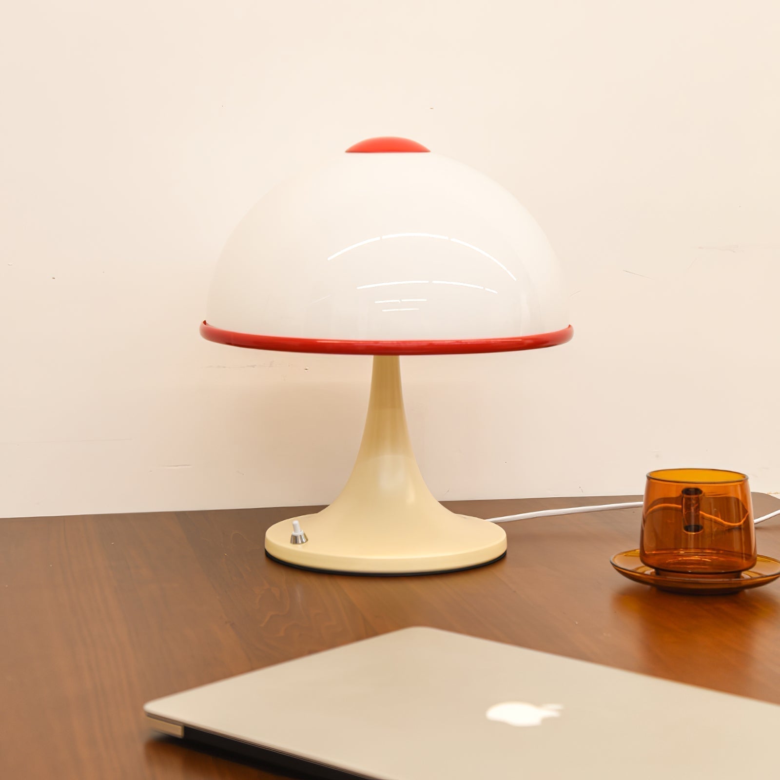 MushroomRadiance - Table Lamp with Sleek Base and Soft Lighting 6