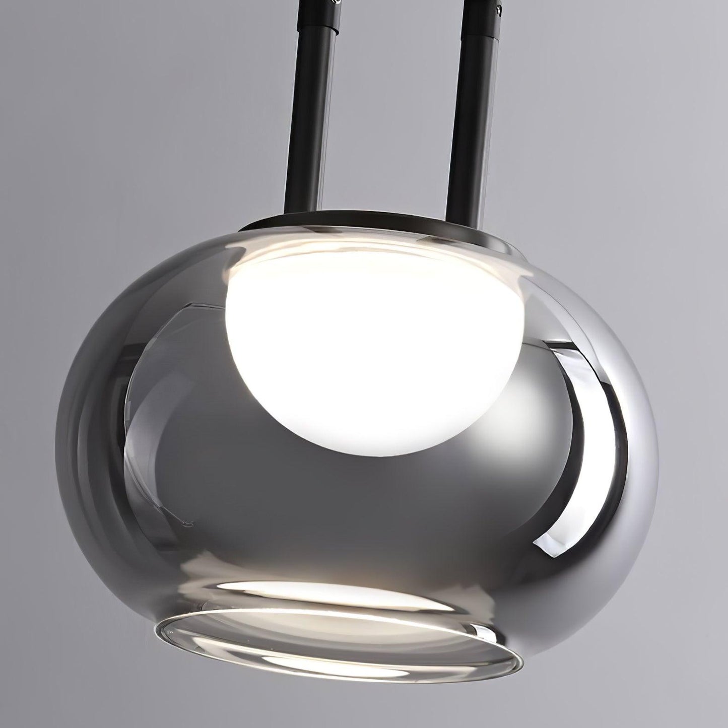 Glamorous Pendant Light With Beautiful Glow Effect