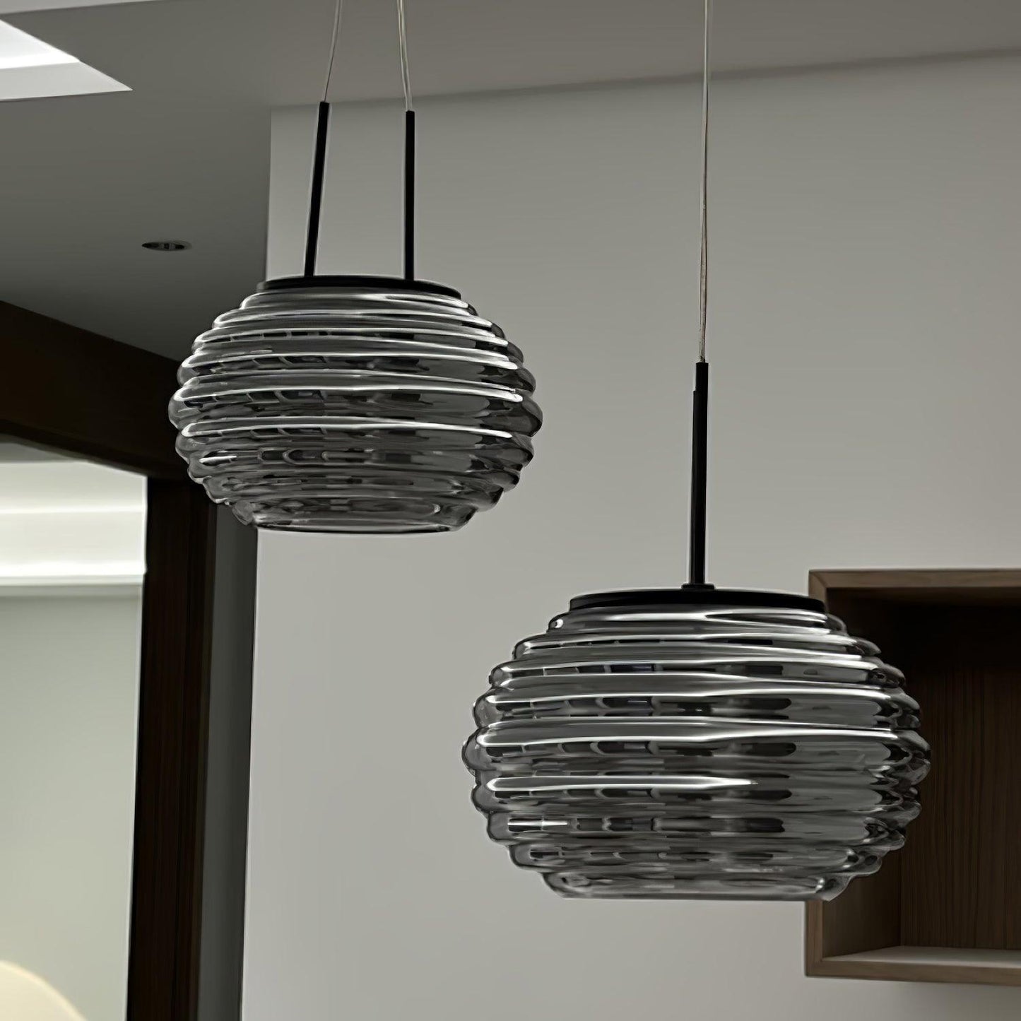 Glamorous Pendant Light With Beautiful Glow Effect