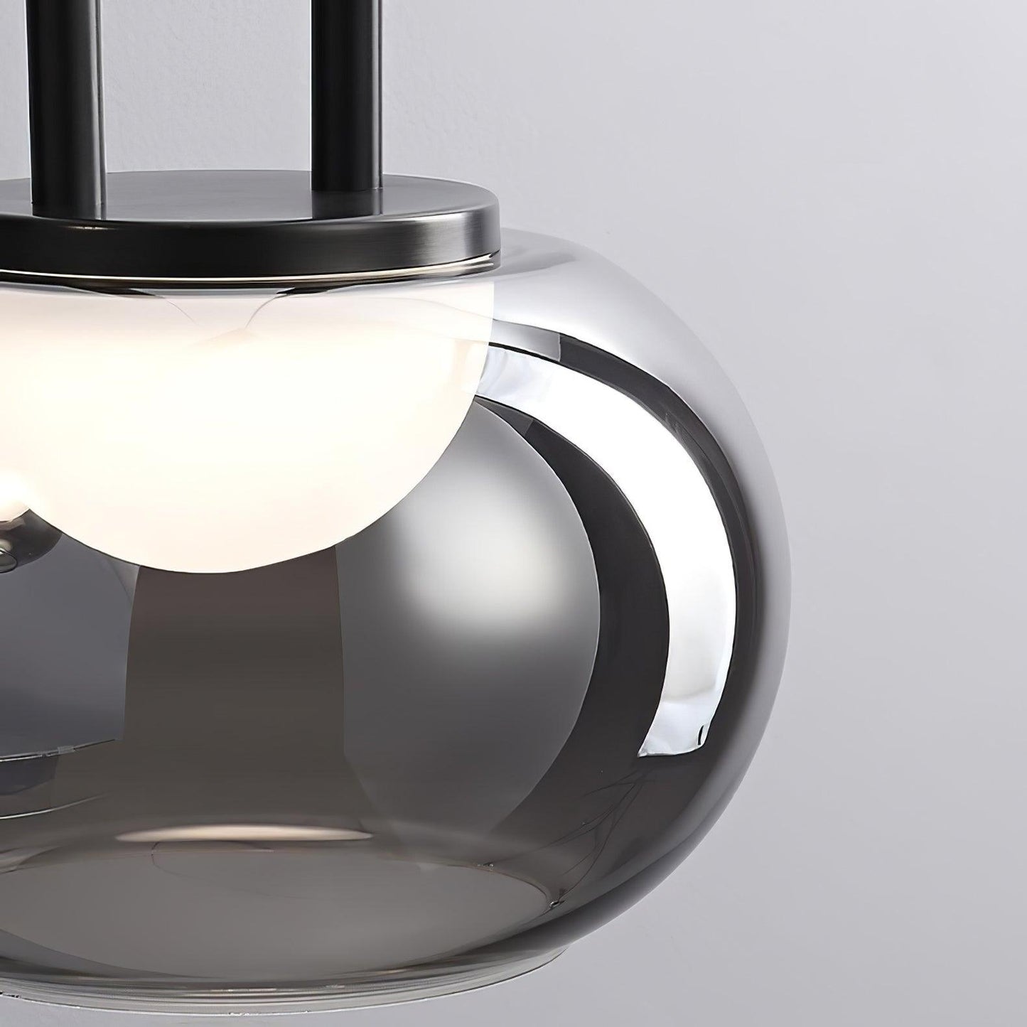 Glamorous Pendant Light With Beautiful Glow Effect