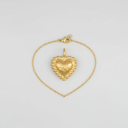 Simple Gold Heart Shaped Pendant Necklace