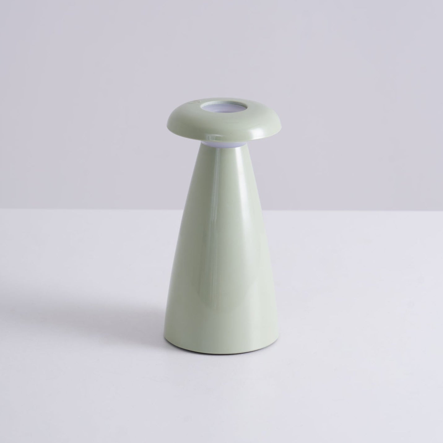 Nelisco Table Lamp 9