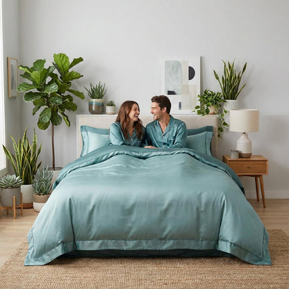 Luxurious Soft Cotton Bedding Set With Smooth Duvet Covers