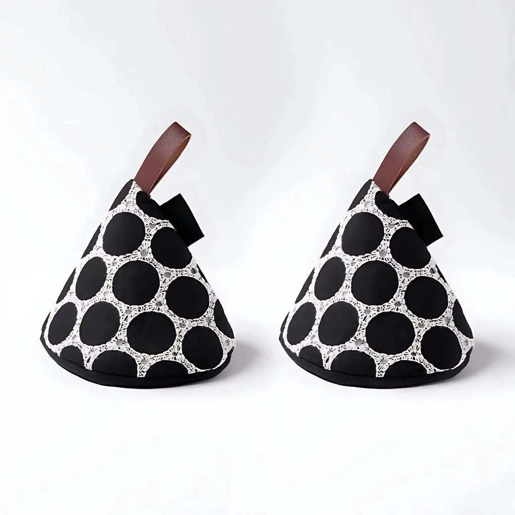  Cone-shaped quilted oven mitts with Nordic styling, designed for heat resistant kitchen protection