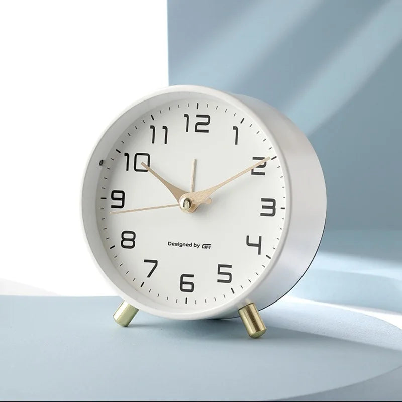 Quiet Modern Wooden Desk Clock