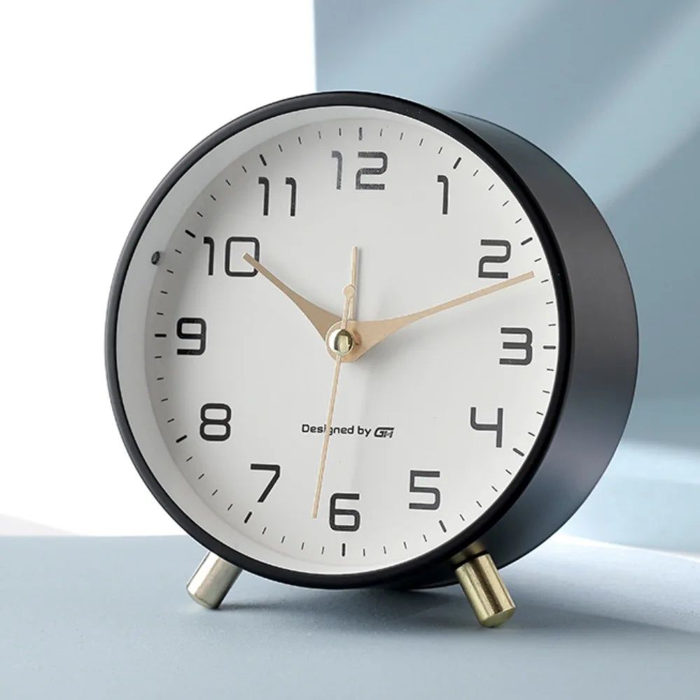 Quiet Modern Wooden Desk Clock
