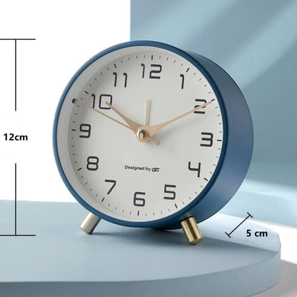 Quiet Modern Wooden Desk Clock