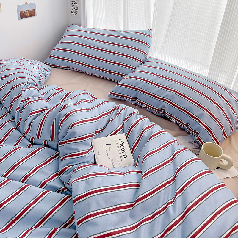 Soft Green and White Bedding Set for Minimalist Room