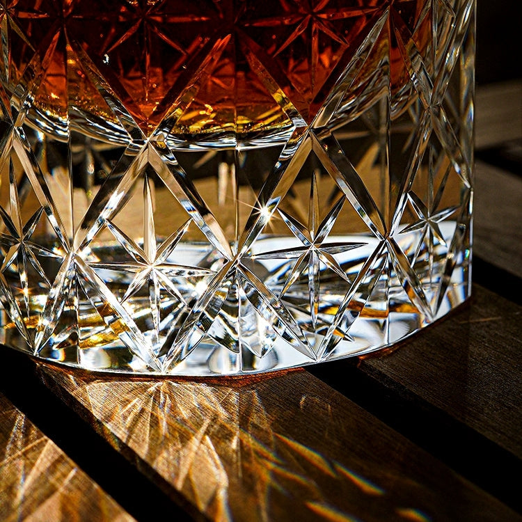 Luxury Whisky Glass Set in Wooden Gift Box