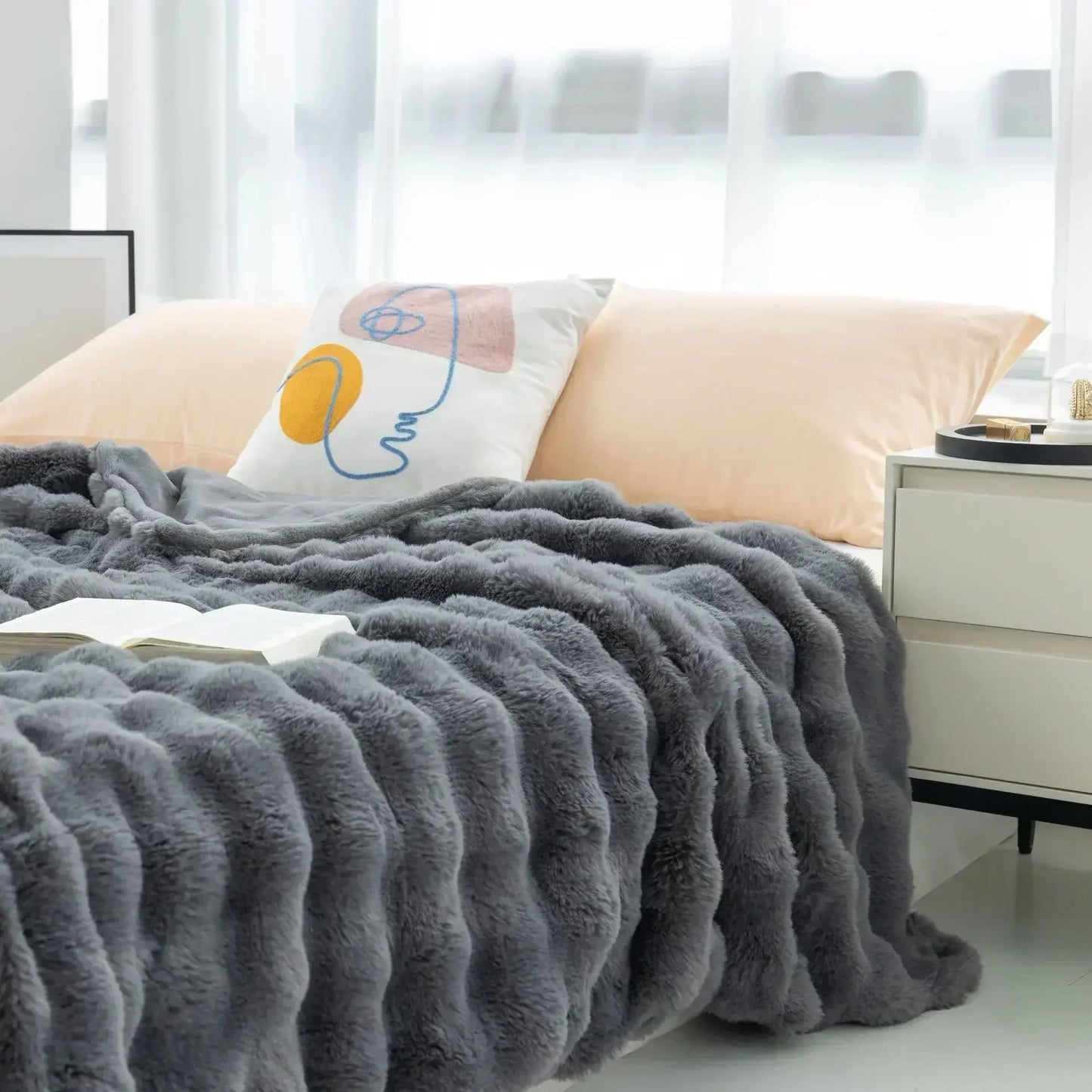 Plush Fleece Throw Blanket for Bed and Sofa Warmth