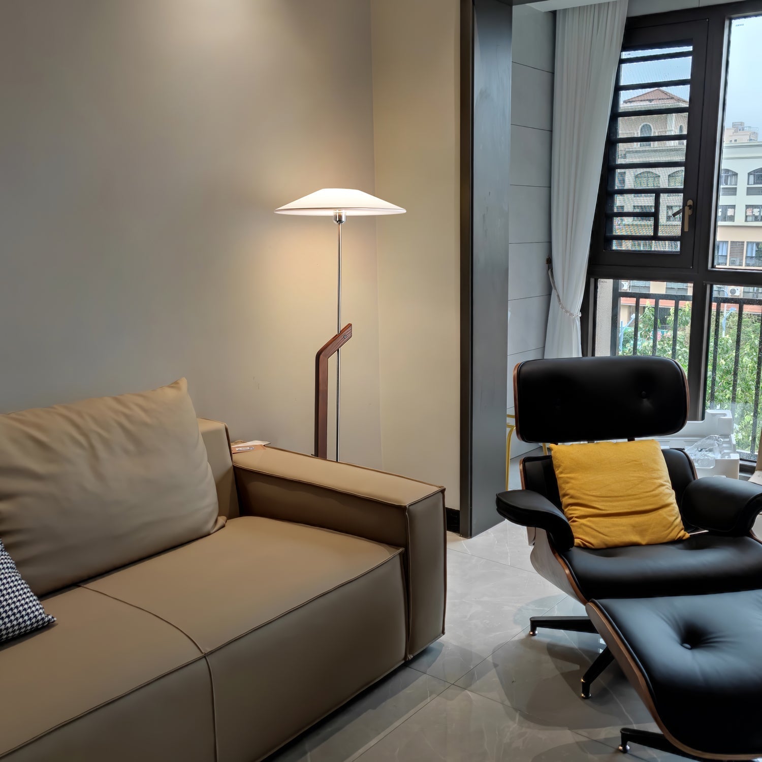 Oazera Floor Lamp 8