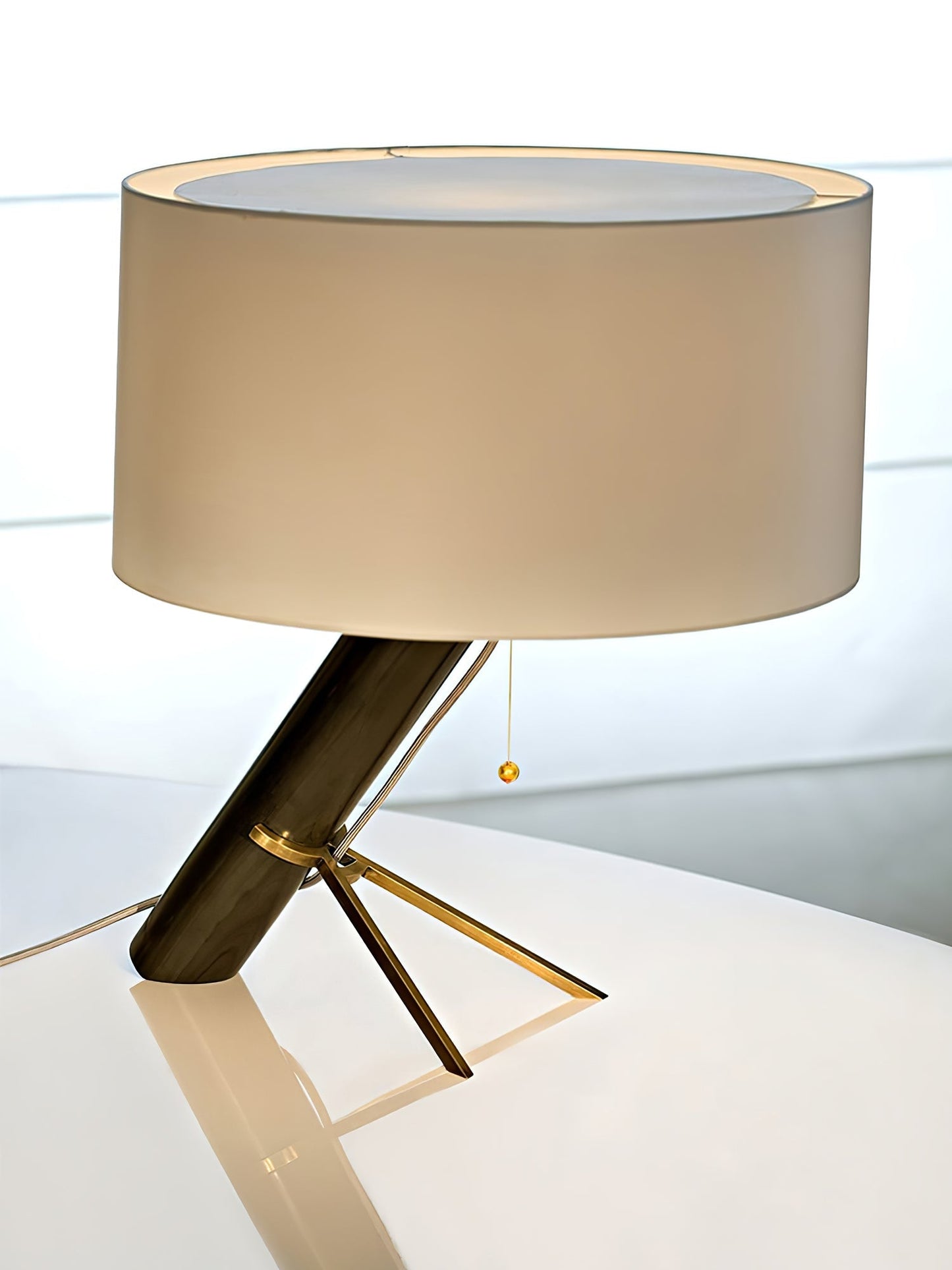 OpalLuxe – Refined Table Lamp with Golden Accents 6