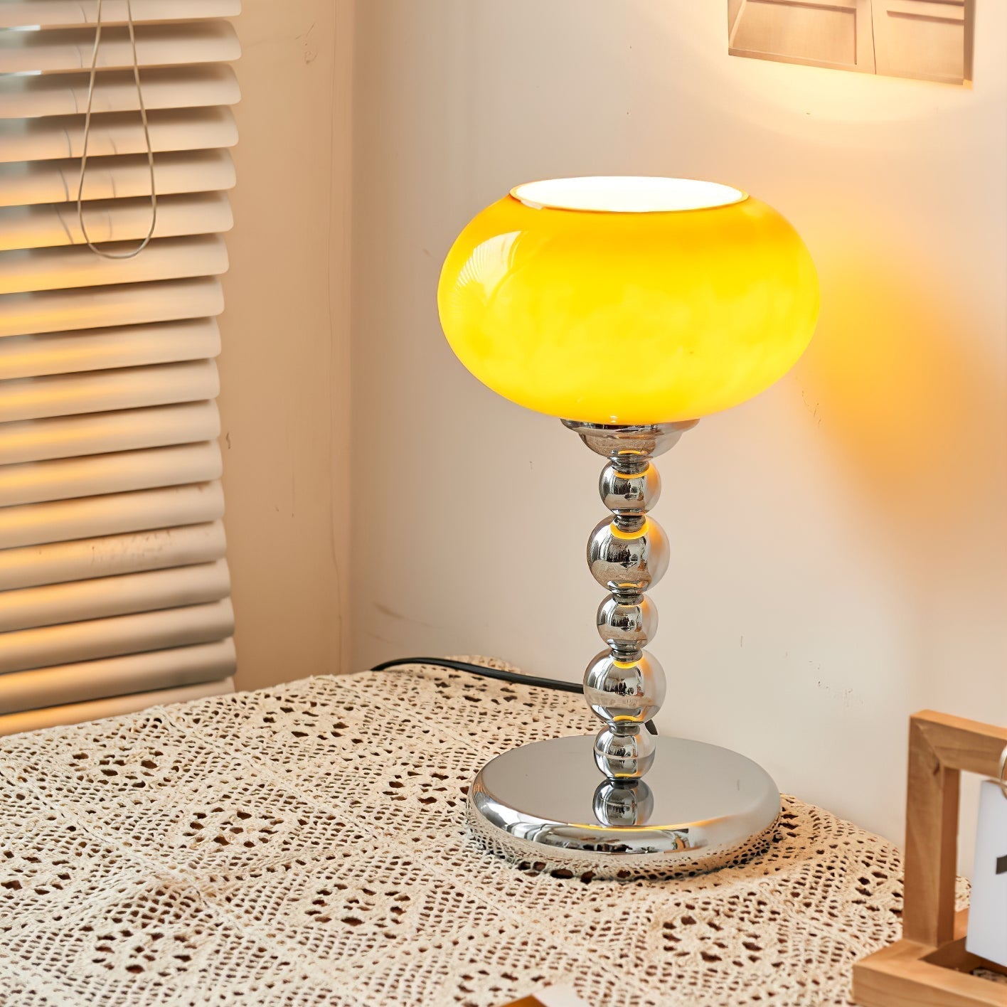 OrbitLume – Stylish Space-Age Glass and Chrome Table Lamp 8