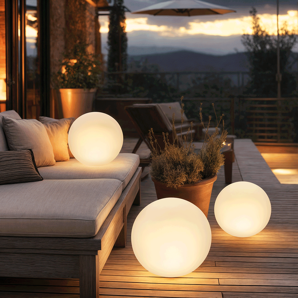 Solar Powered Outdoor Globe Lights