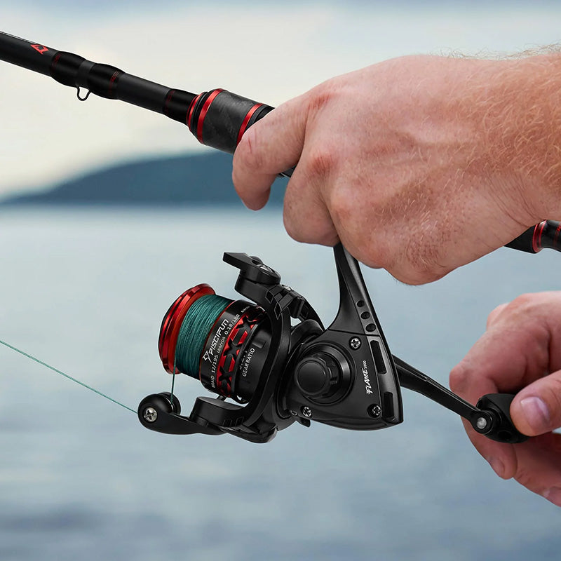 Fast Action Spinning Fishing Reel Red