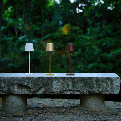 PoldLight – Modern LED Table Lamp with Charging Capability 6