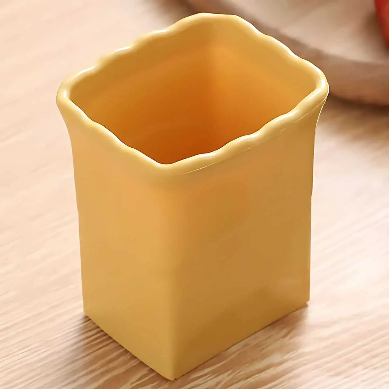 QuickSlice™ - Compact Fruit Slicer Inovessa