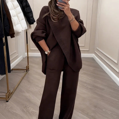 Relaxed Elegance | Women's Loungewear Set with Wrap Design & High-Waisted Pants – Effortless Style for Modern Comfort 1