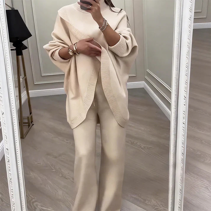 Relaxed Elegance | Women's Loungewear Set with Wrap Design & High-Waisted Pants – Effortless Style for Modern Comfort 2