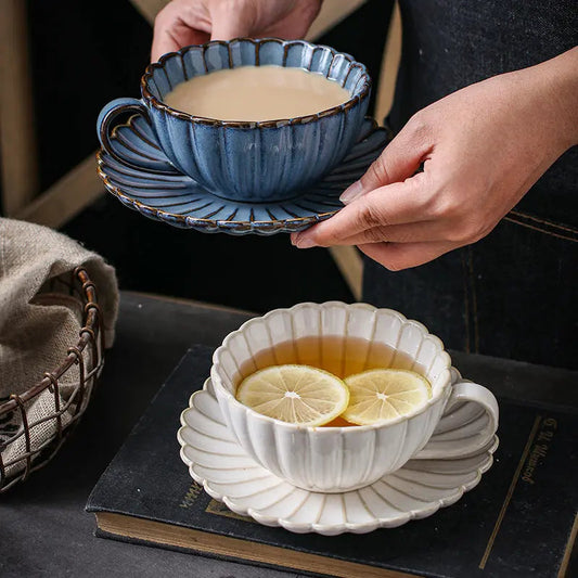 Vintage China Plate Set - Lusomart
