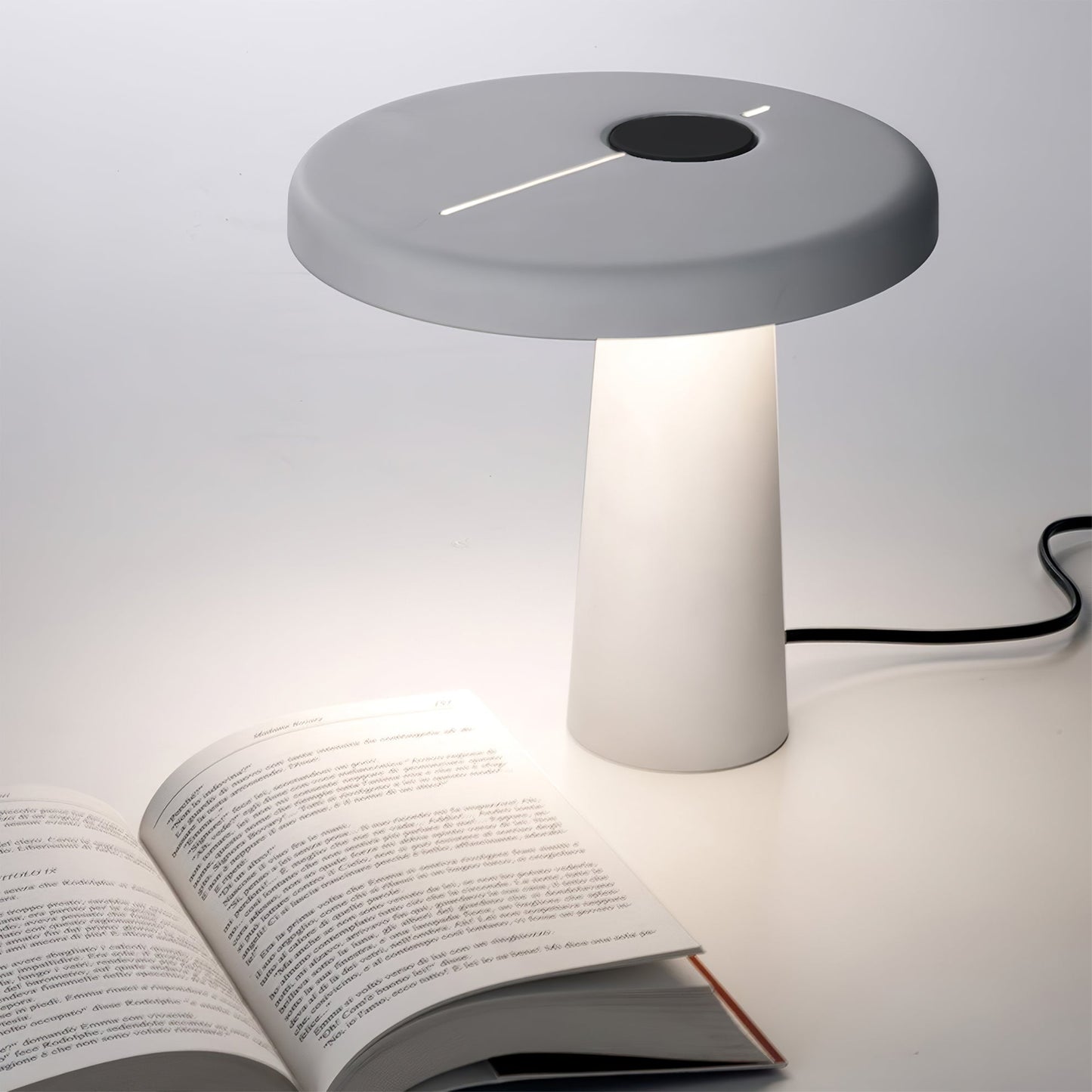 RoundLuxe - LED Table Lamp with Stylish Circular Form and Soft Glow 2