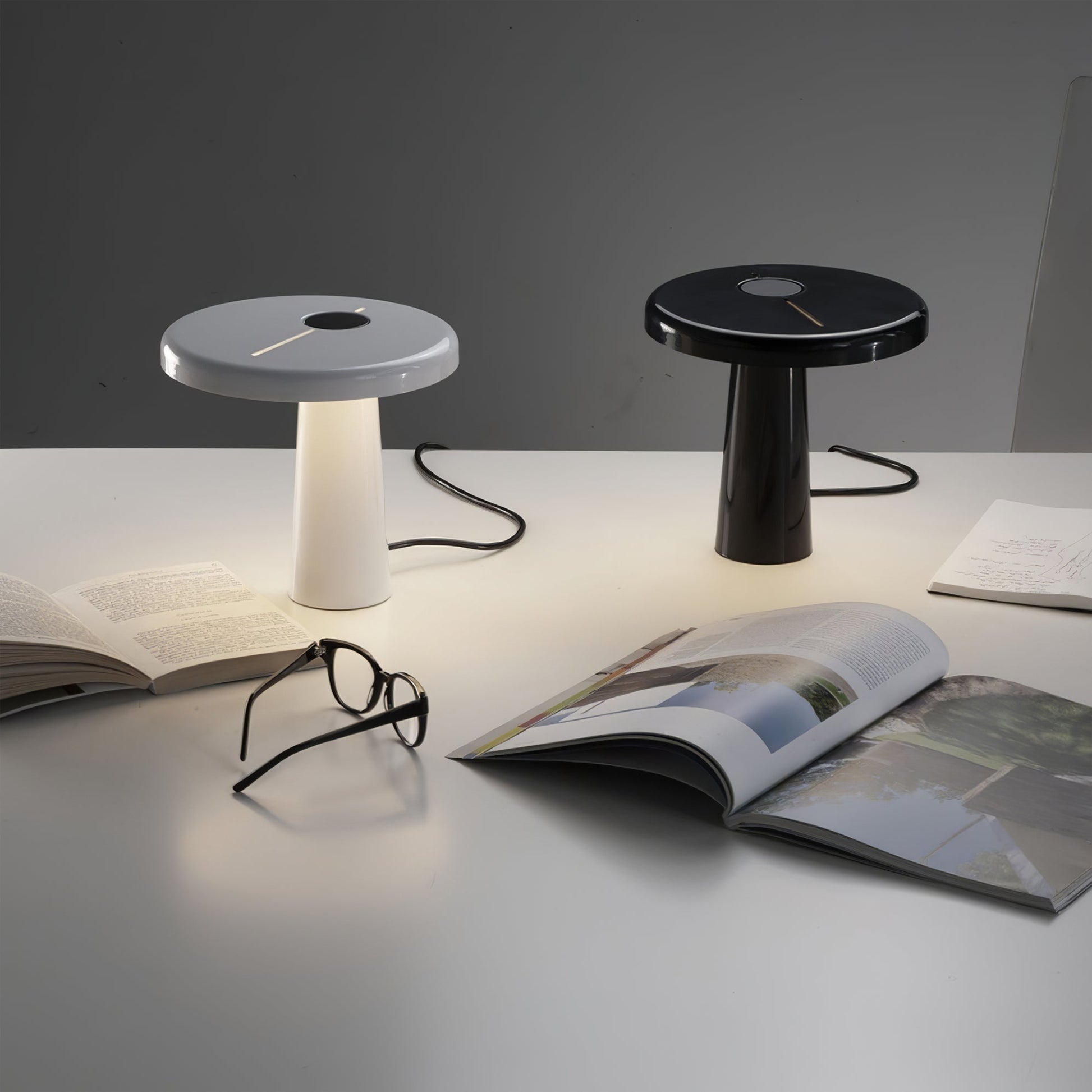 RoundLuxe - LED Table Lamp with Stylish Circular Form and Soft Glow 3