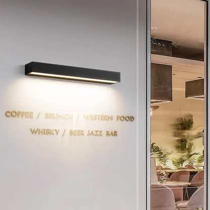 Outdoor Weatherproof Wall Light