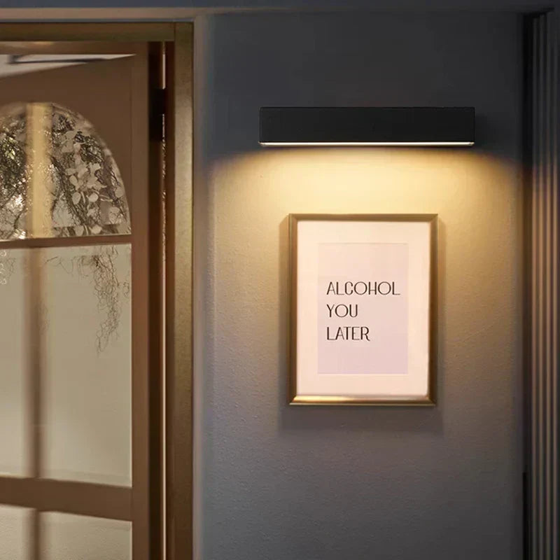Outdoor Weatherproof Wall Light