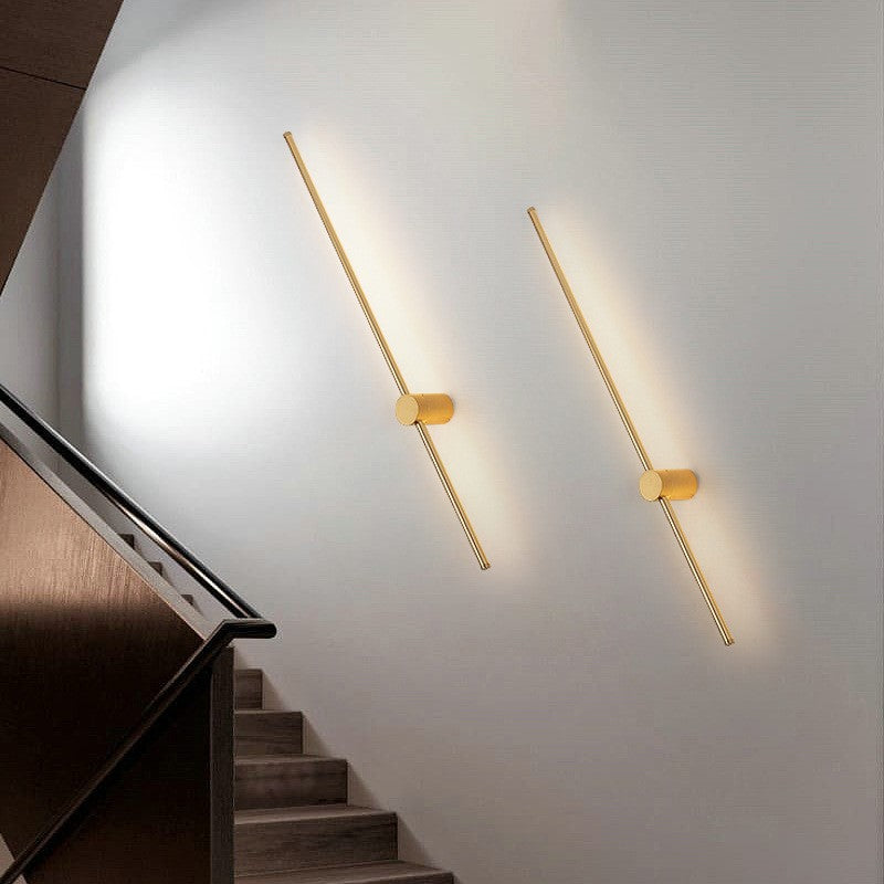 Sleek Gold Black LED Wall Lamp For Modern Homes